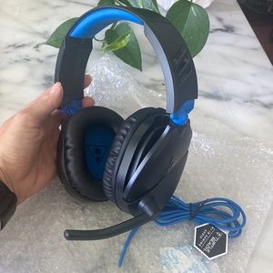 Turtle Beach Stealth 600 Gen 2 Wireless Gaming Headset - Black & Blue